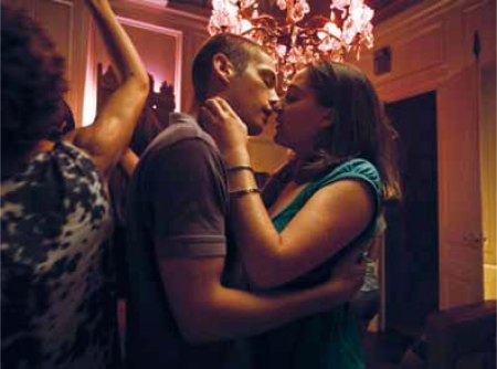 ERÖFFNUNGSFILM: COMPLICES