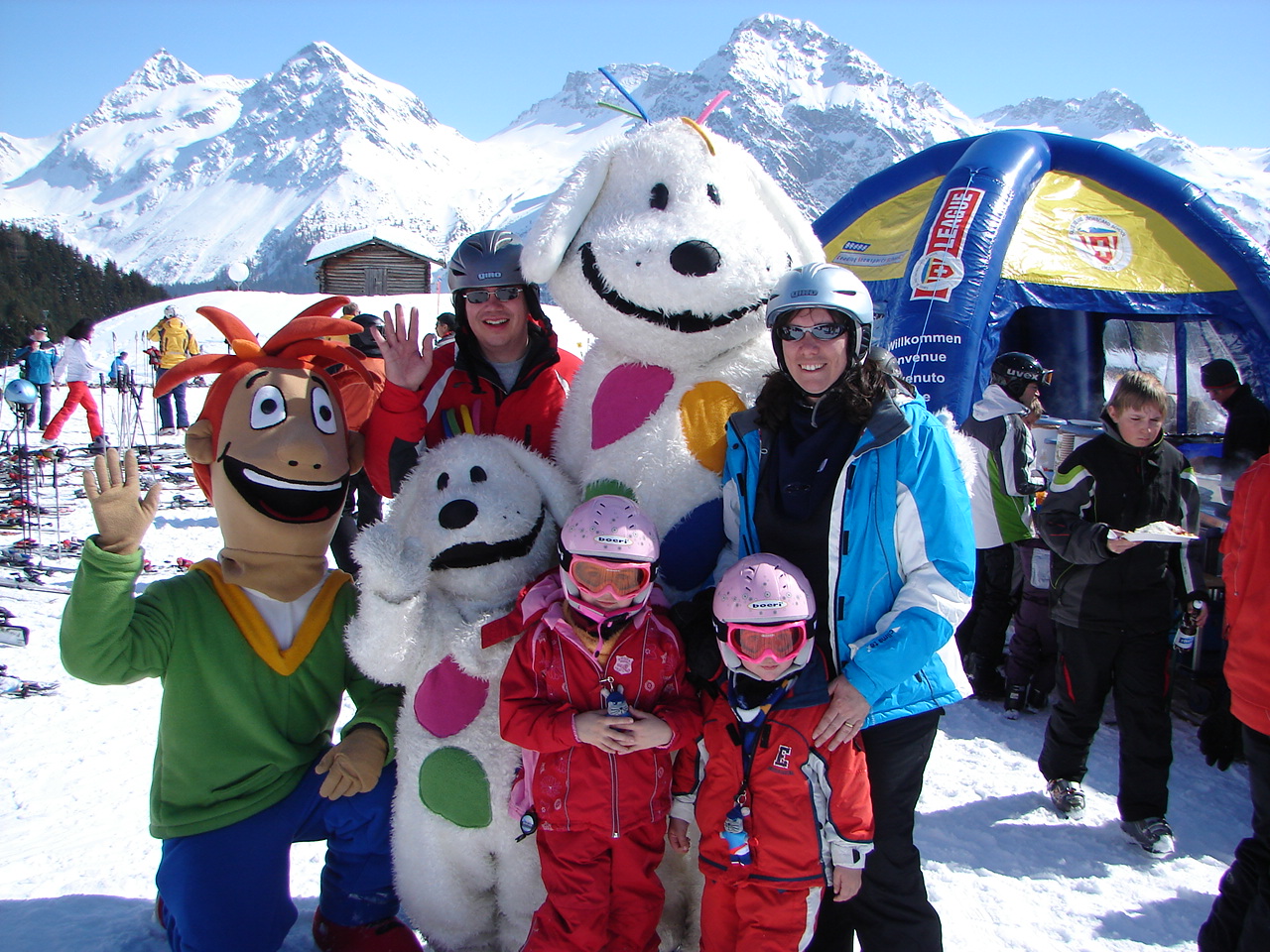 Attraktiv – Junior und Klexx begleiten die kleinsten Gäste bei den Events und in der Kinderskischule