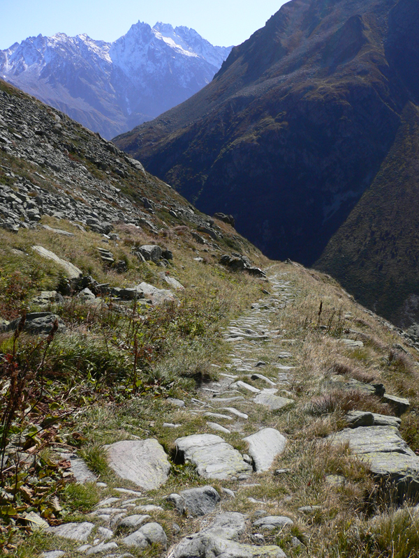 Steinplästerung bei Cranch da Sett (Bregaglia), Foto Verein Parc Ela