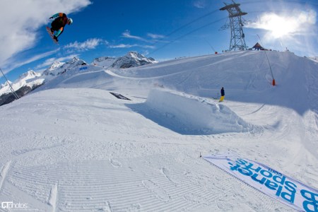 Erfolgreicher Auftakt zur 10. Chill and Destroy Tour am  2. Edelweiss Shred in Arosa